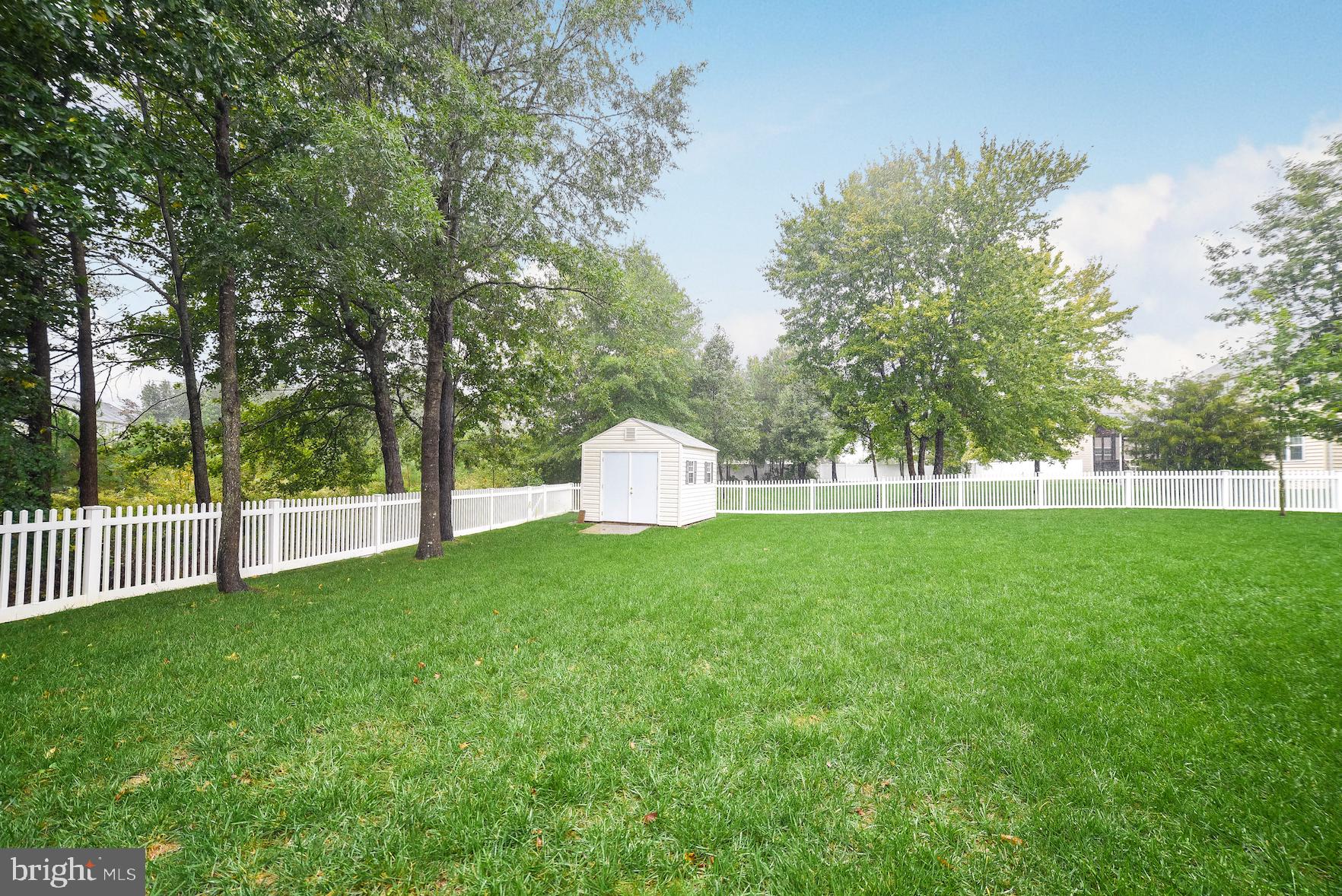 PEMBROOKE - Residential