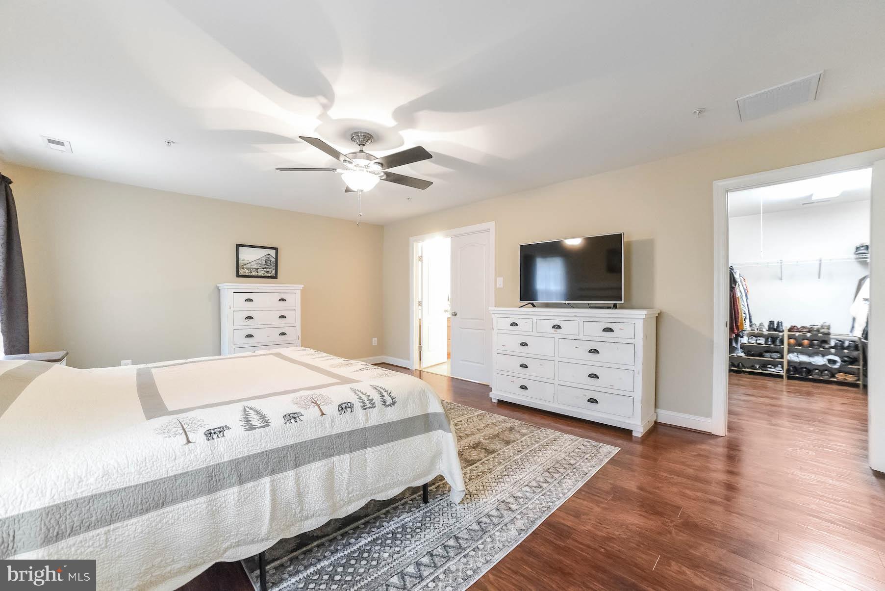 PEMBROOKE - Residential