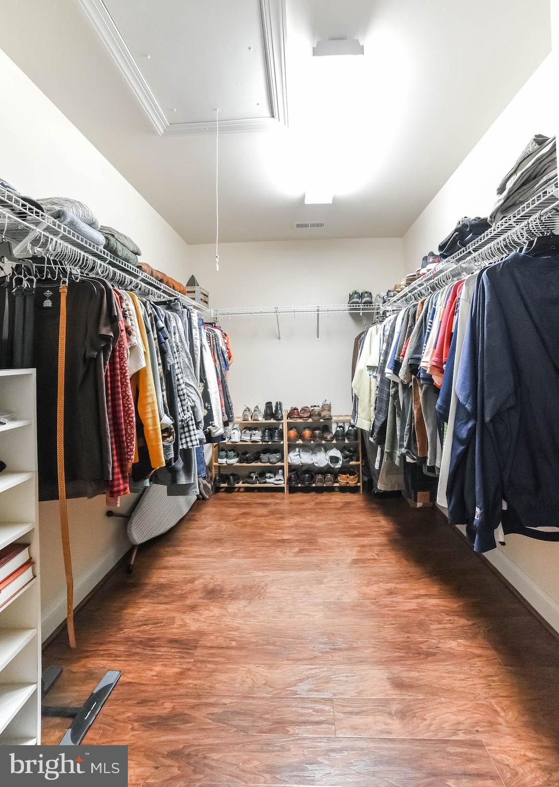 PEMBROOKE - Residential