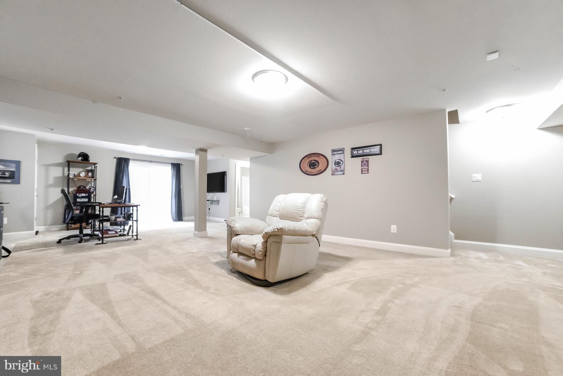 PEMBROOKE - Residential