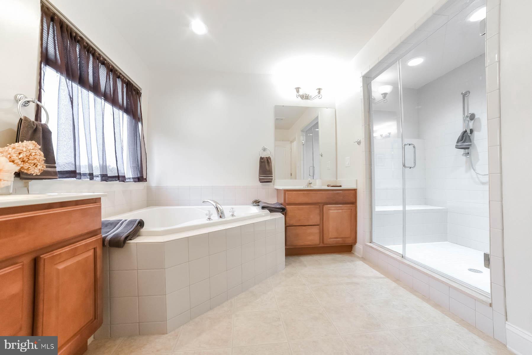 PEMBROOKE - Residential