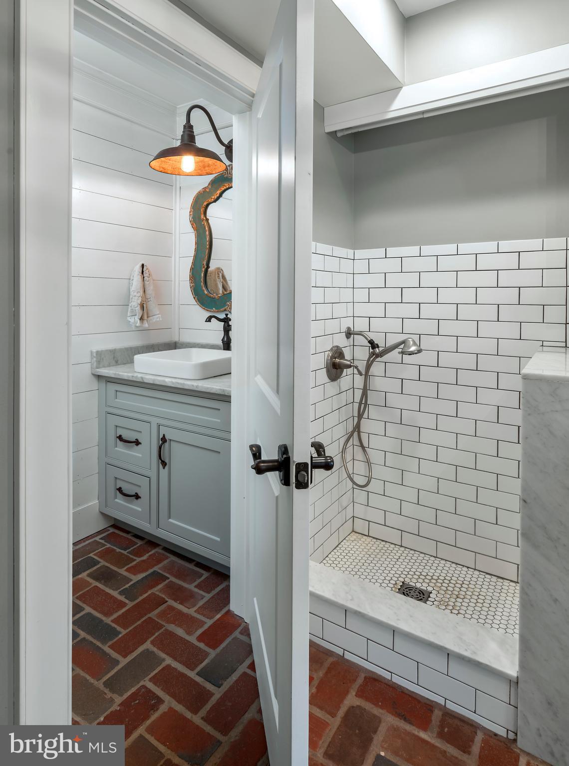 WYLLPEN FARM - Residential