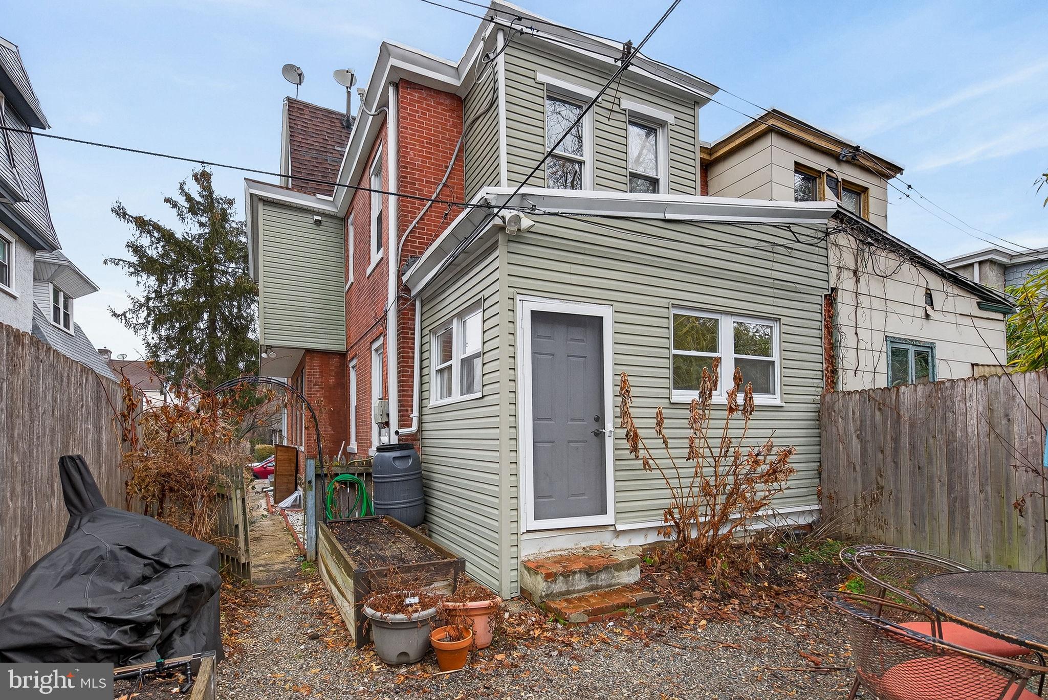 GERMANTOWN (WEST) - Residential