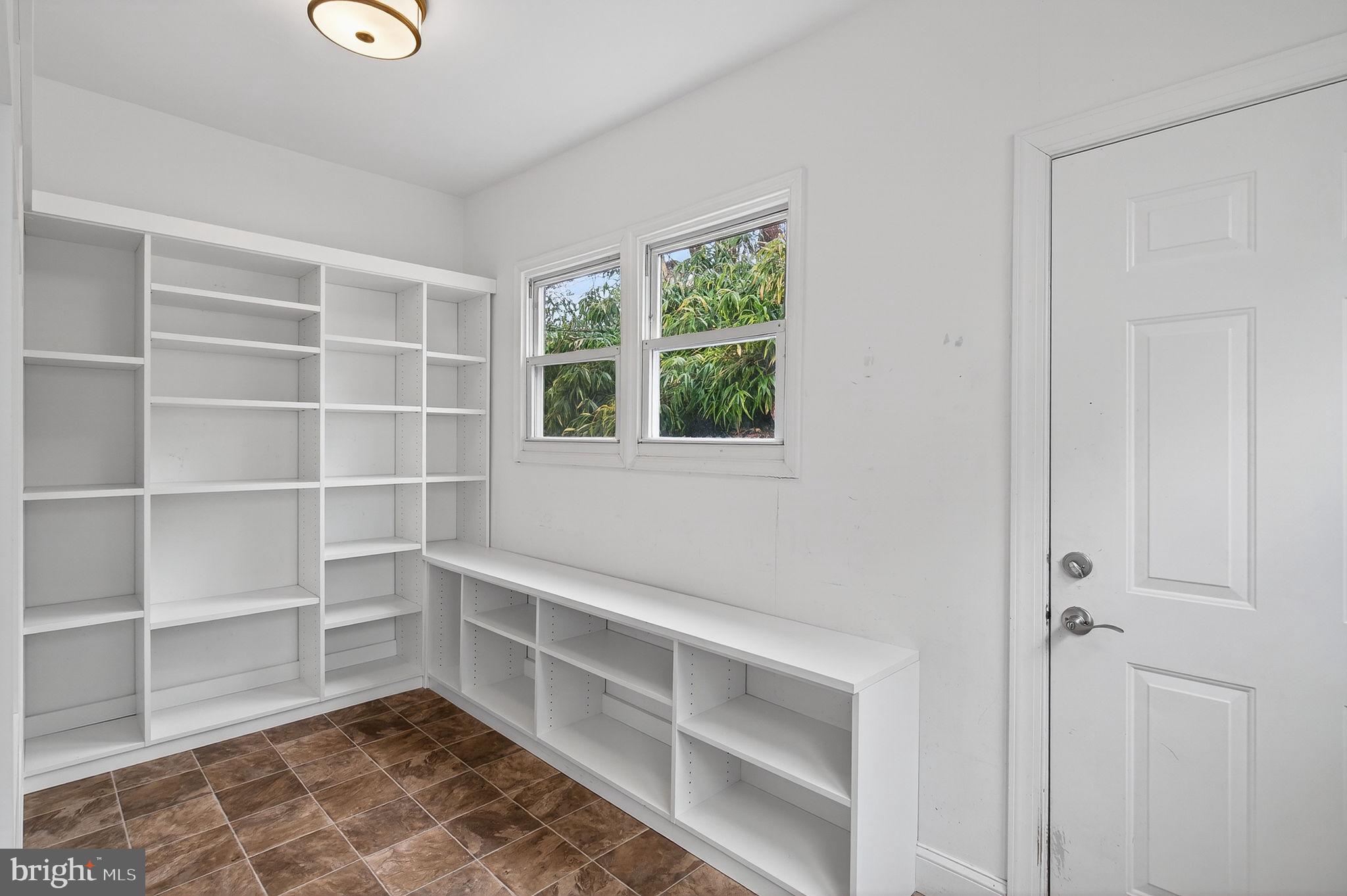 GERMANTOWN (WEST) - Residential