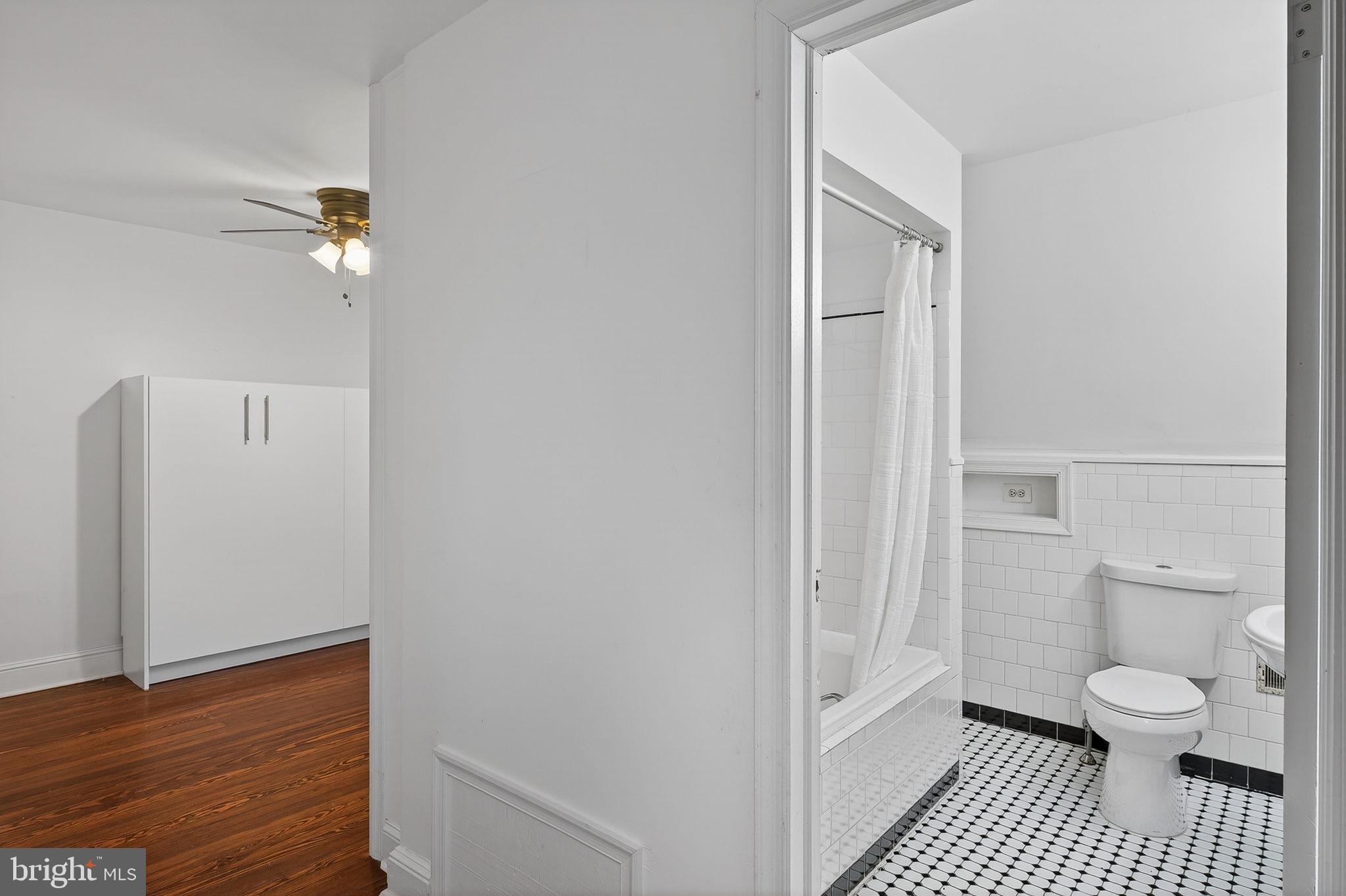 GERMANTOWN (WEST) - Residential