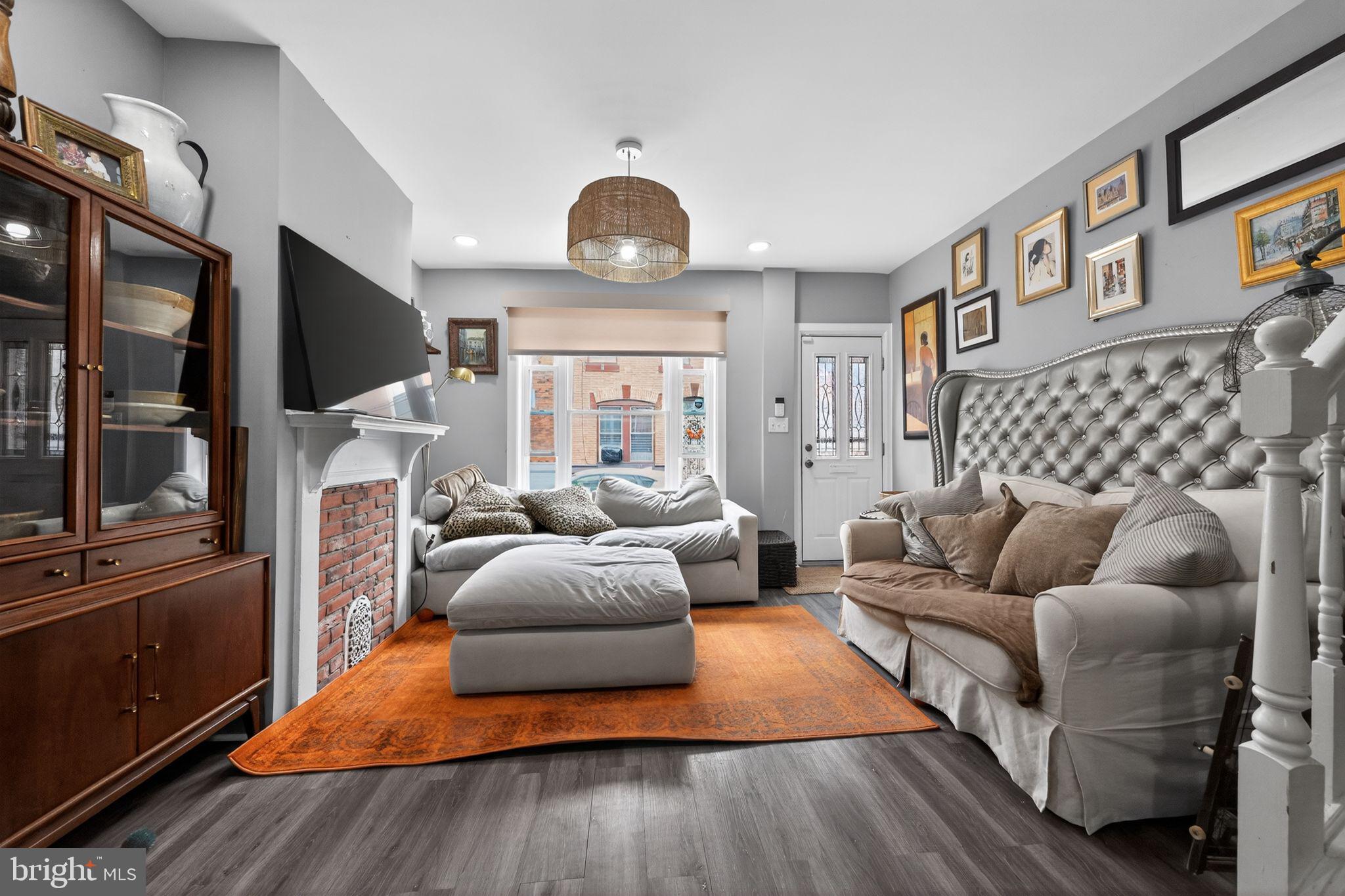 POINT BREEZE - Residential
