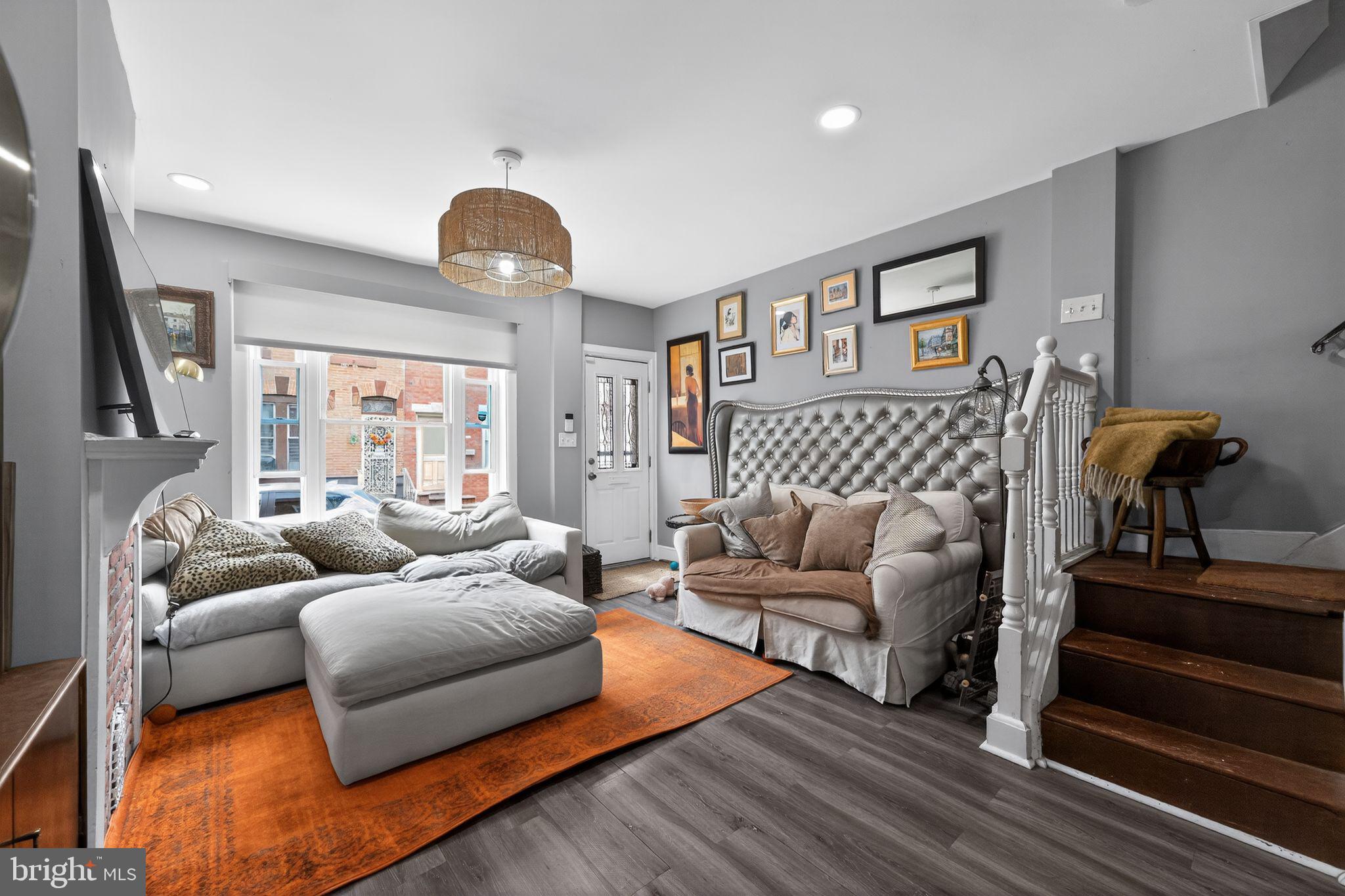 POINT BREEZE - Residential