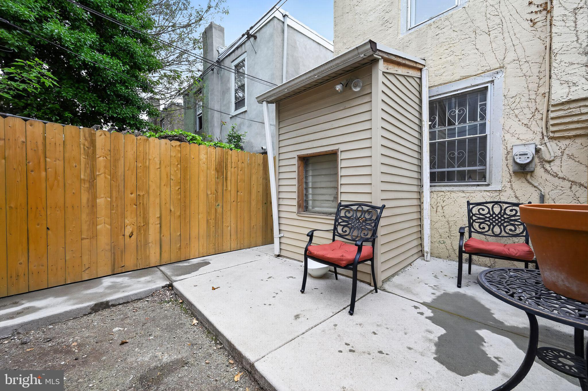 POINT BREEZE - Residential