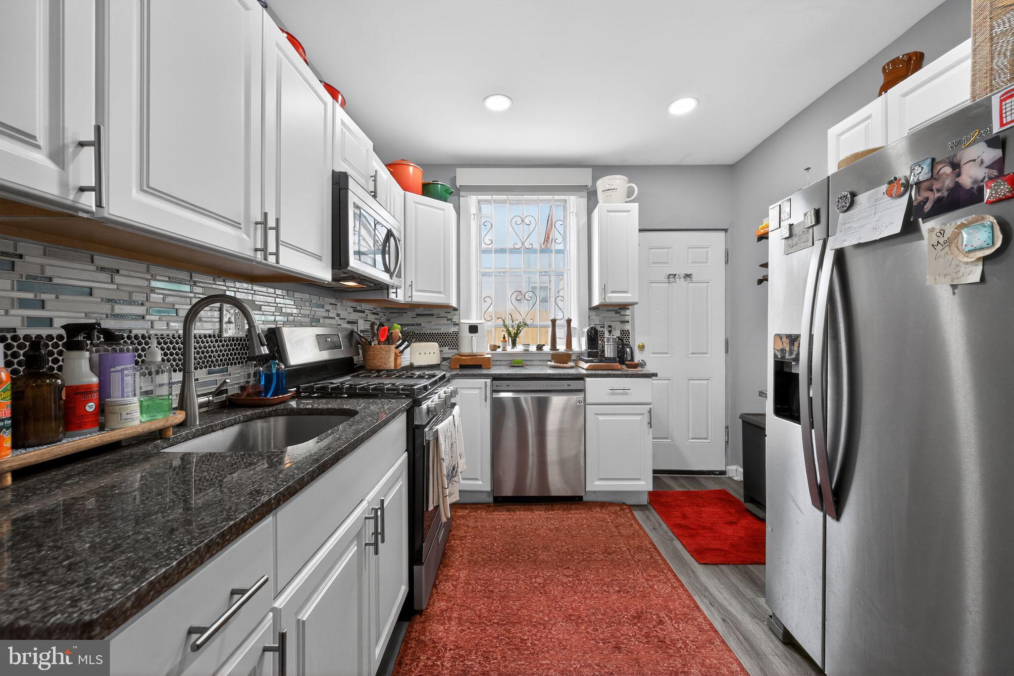 POINT BREEZE - Residential
