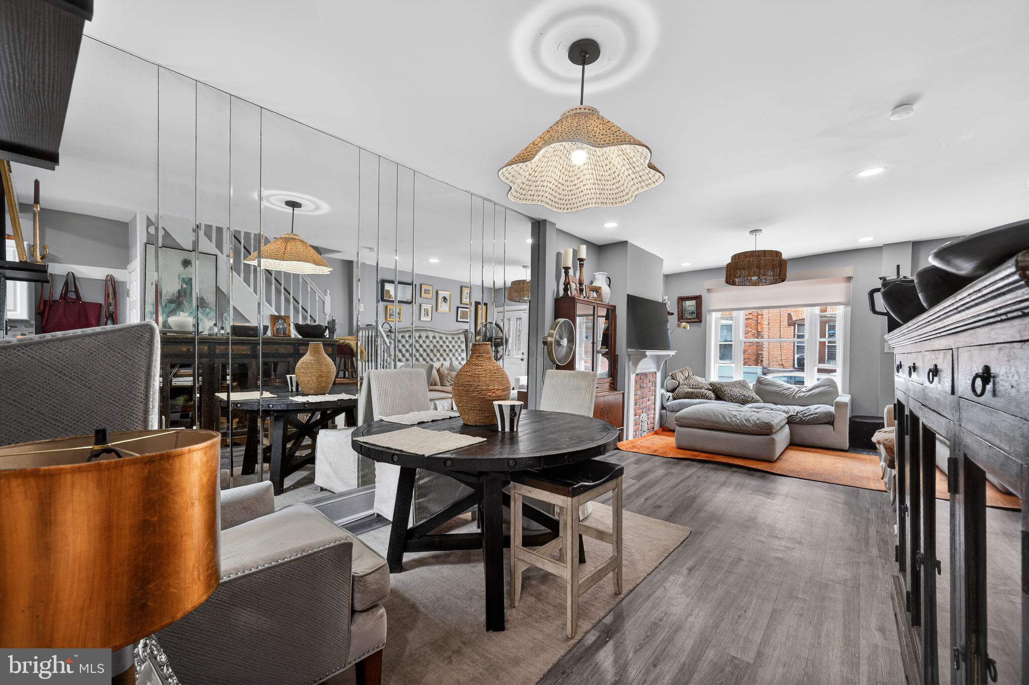 POINT BREEZE - Residential