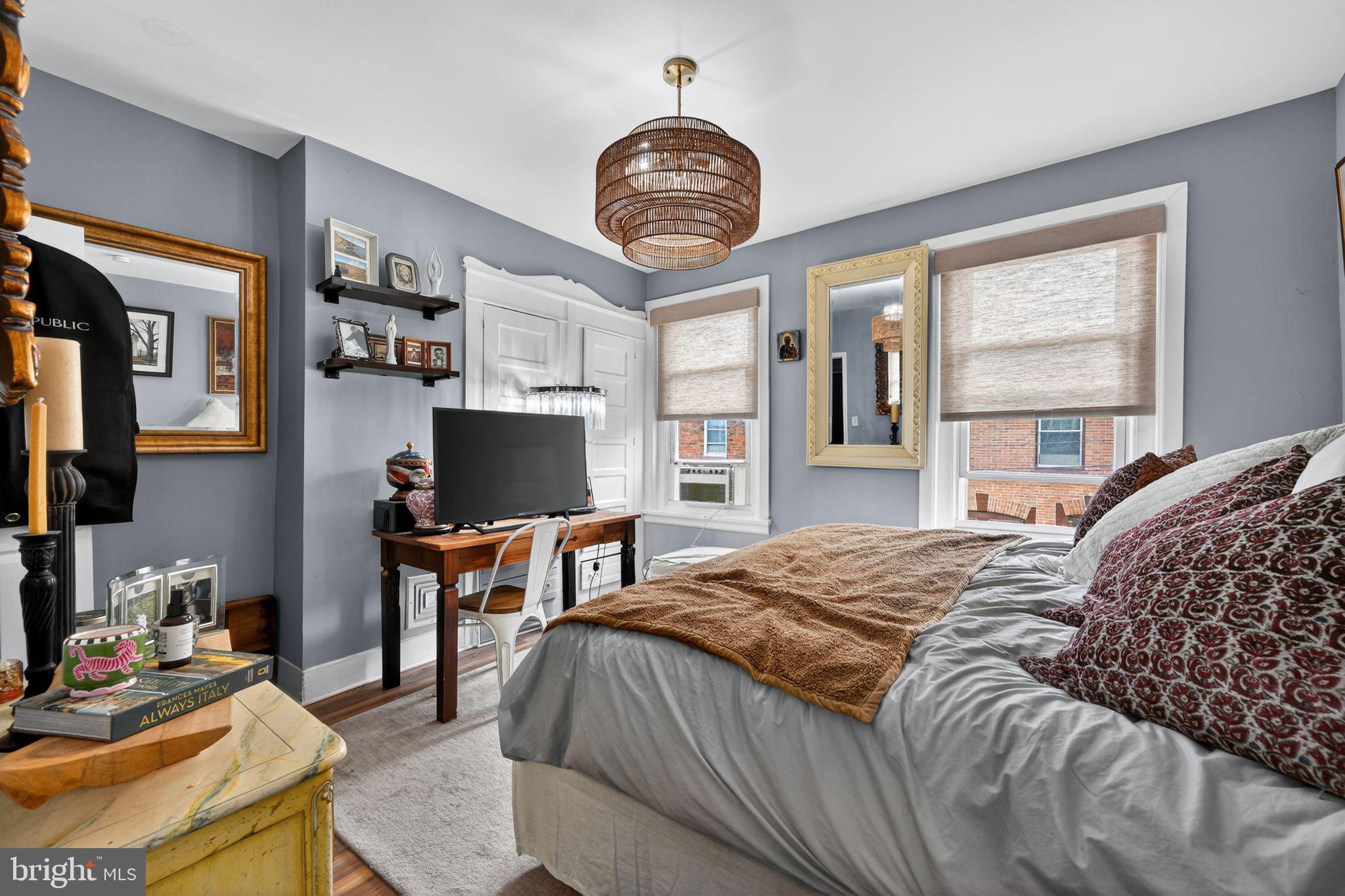 POINT BREEZE - Residential