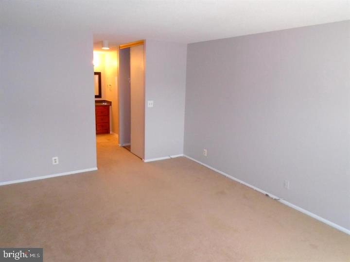 ROTONDA - Residential Lease