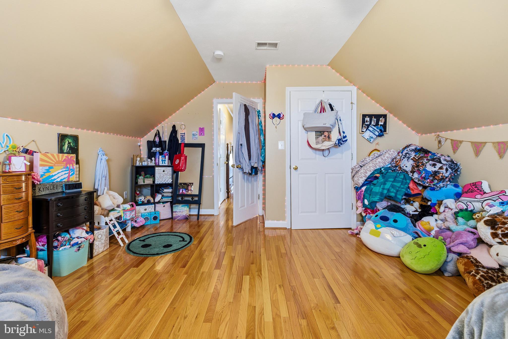 DEERFIELD ESTATES - Residential