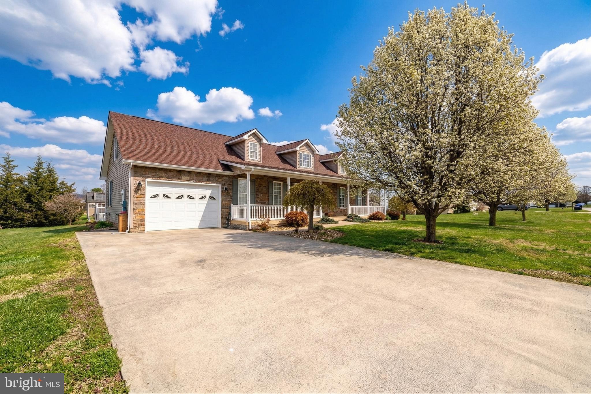 DEERFIELD ESTATES - Residential