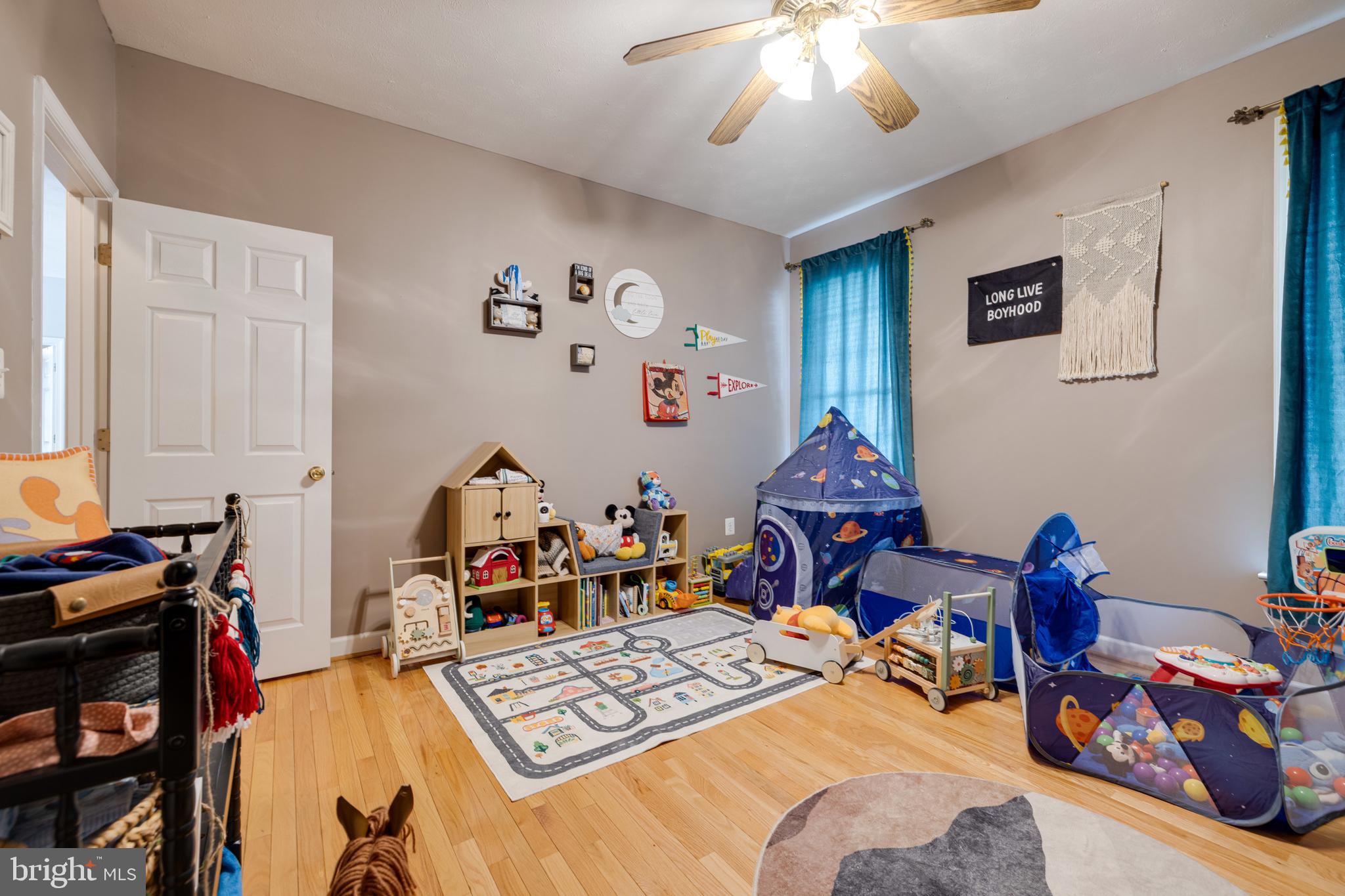 DEERFIELD ESTATES - Residential