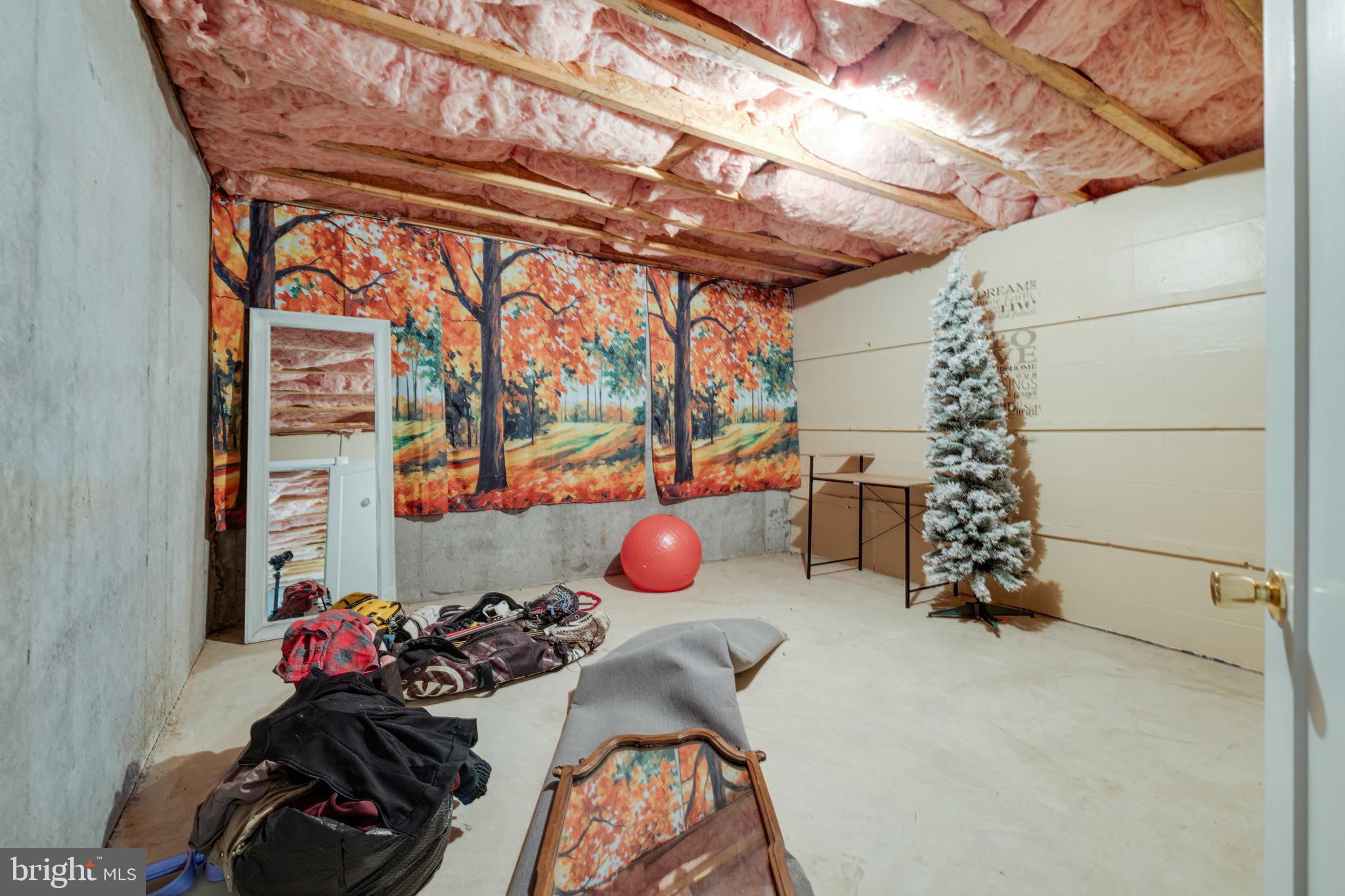 DEERFIELD ESTATES - Residential