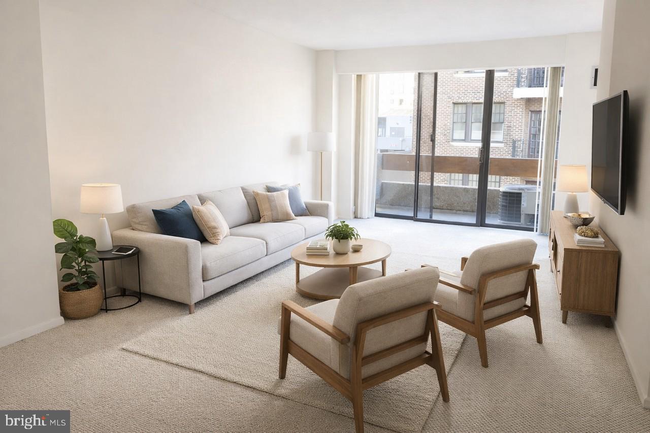 AVENUE OF THE ARTS - Residential