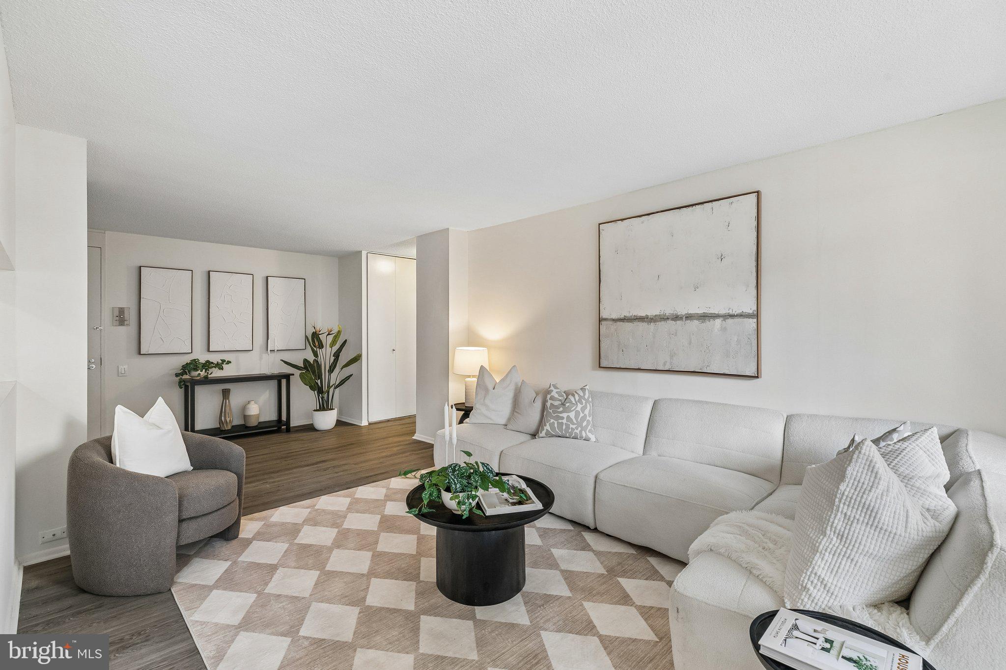 1326 SPRUCE STREET 42 703