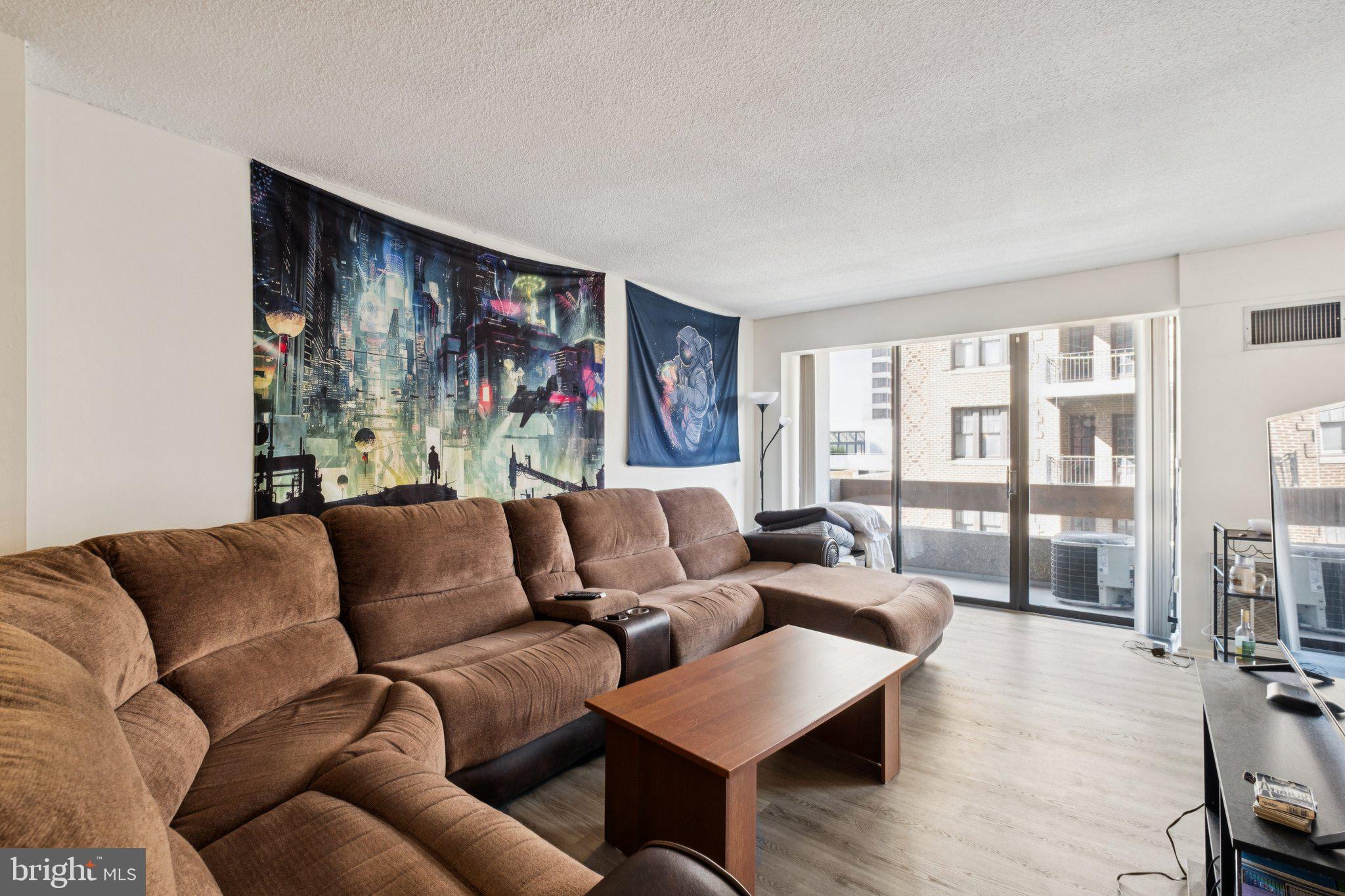 AVENUE OF THE ARTS - Residential