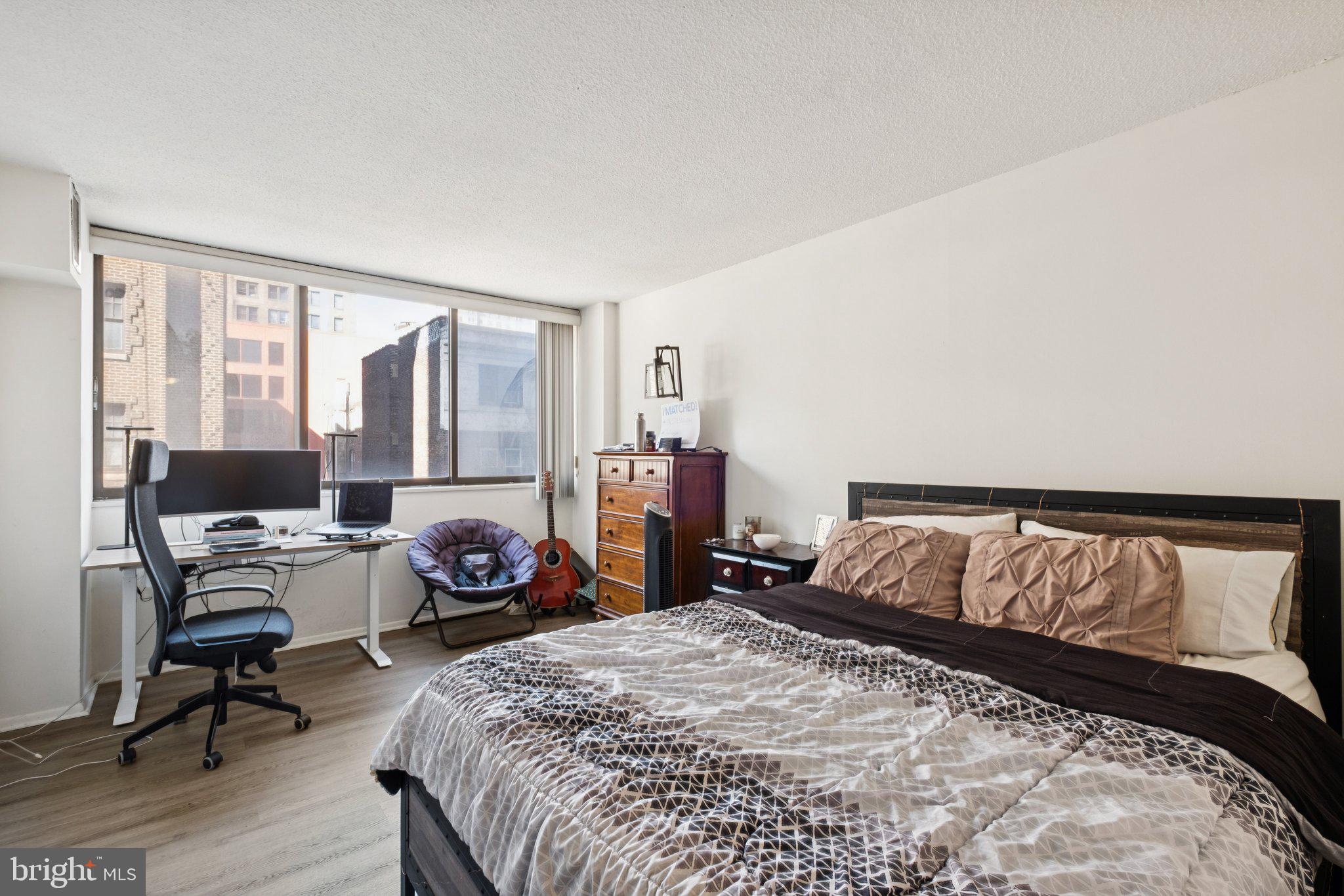 AVENUE OF THE ARTS - Residential