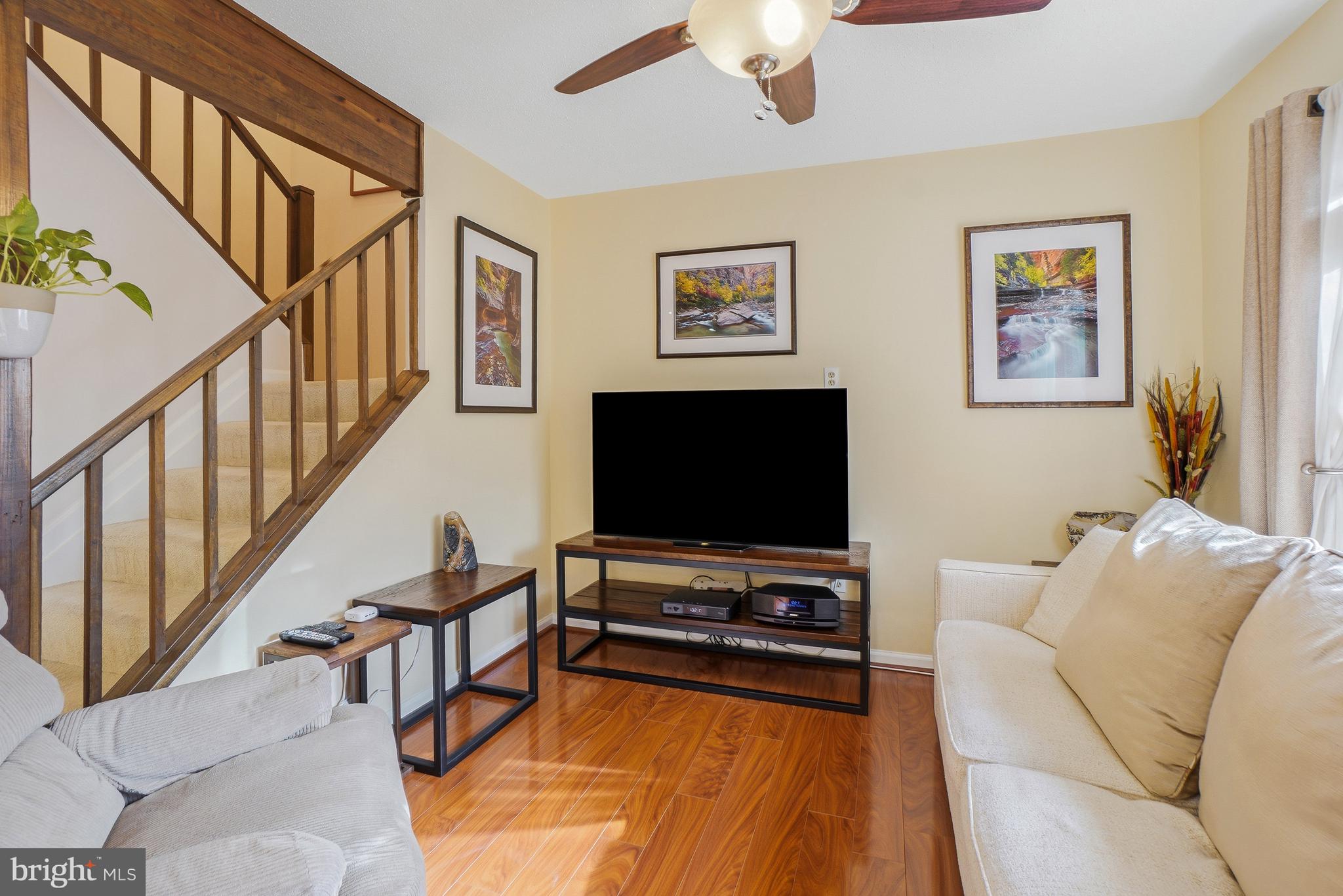 RESTON - Residential