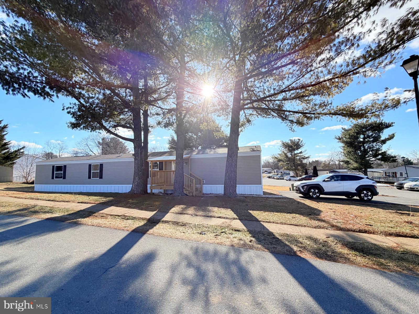 LAKESIDE PARK - Residential