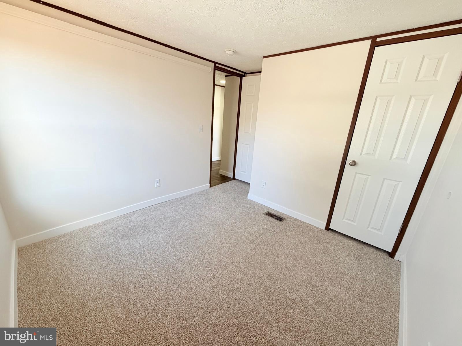 LAKESIDE PARK - Residential