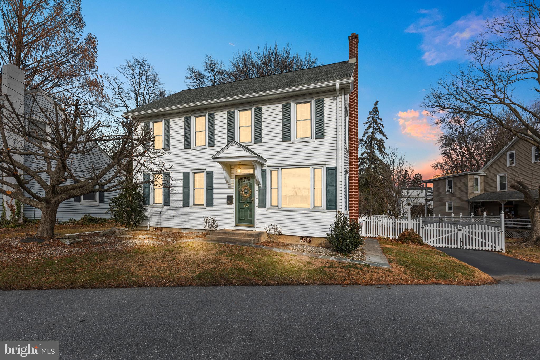 255 ELIZABETH STREET