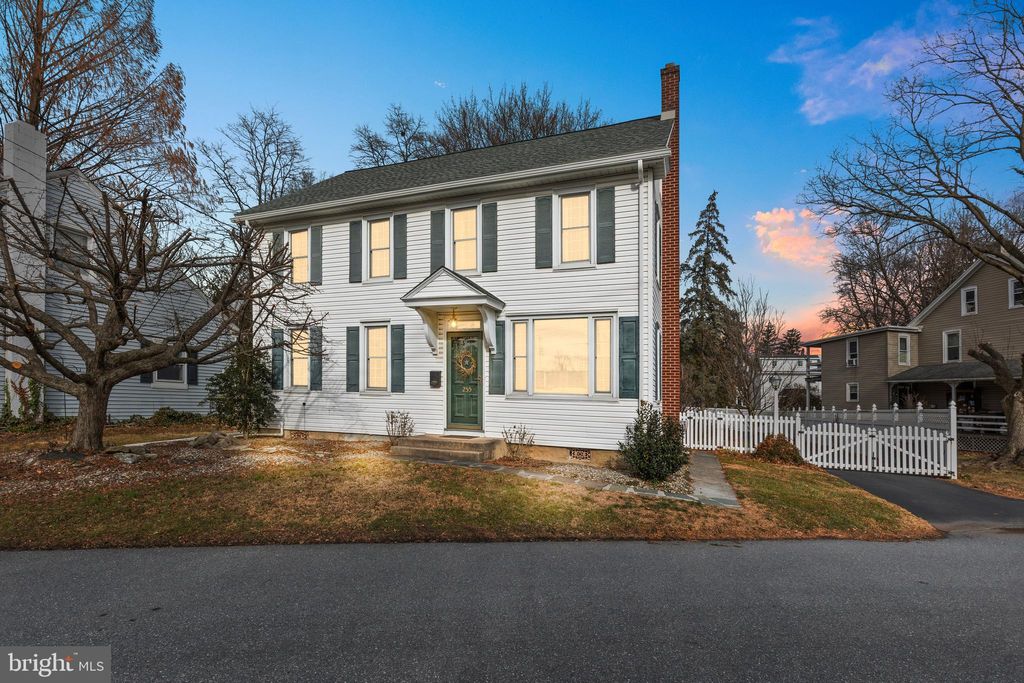 Photo of 255 Elizabeth Street, LANDISVILLE, PA 17538 (MLS # PALA2081950)