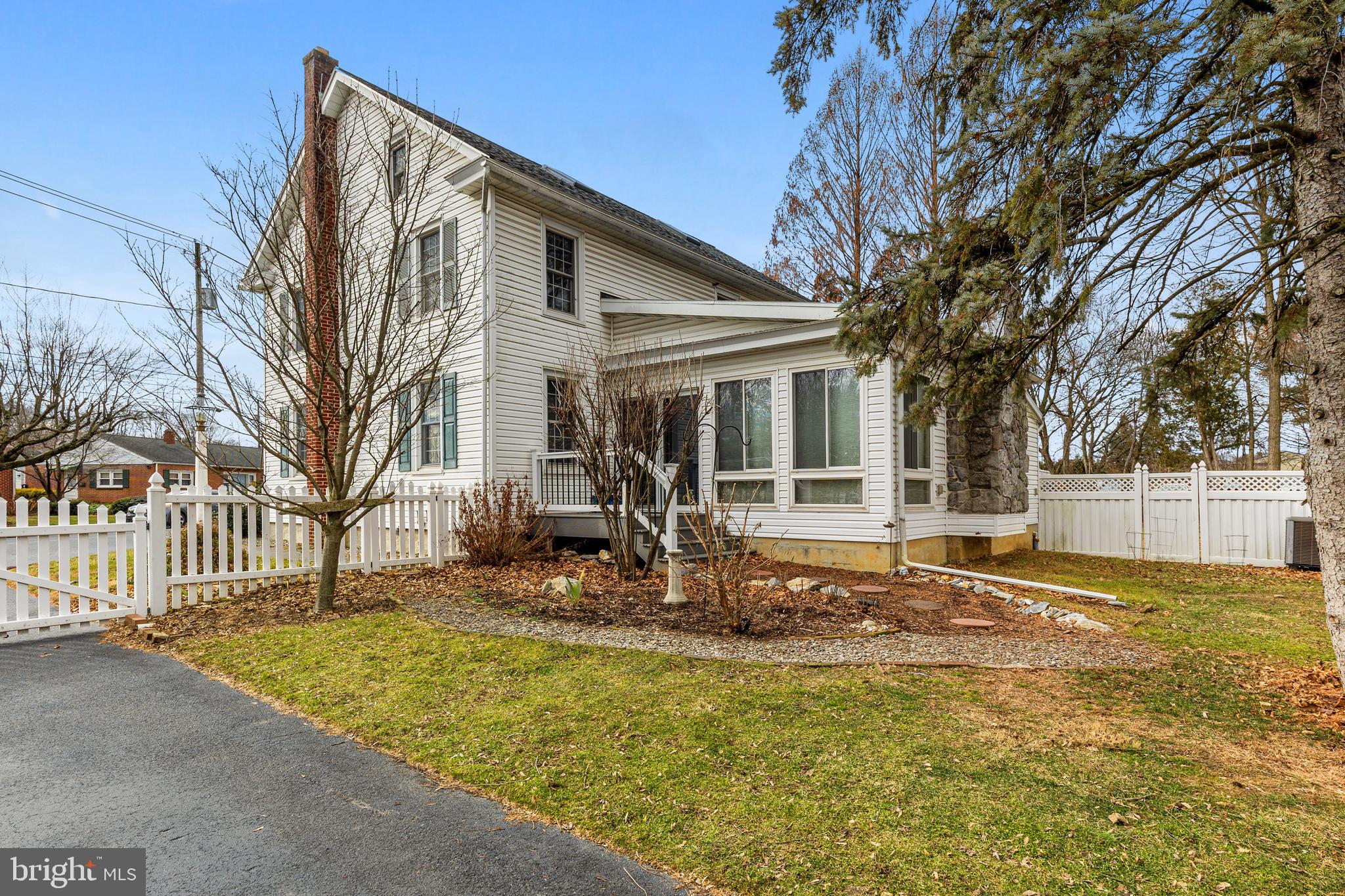 LANDISVILLE - Residential