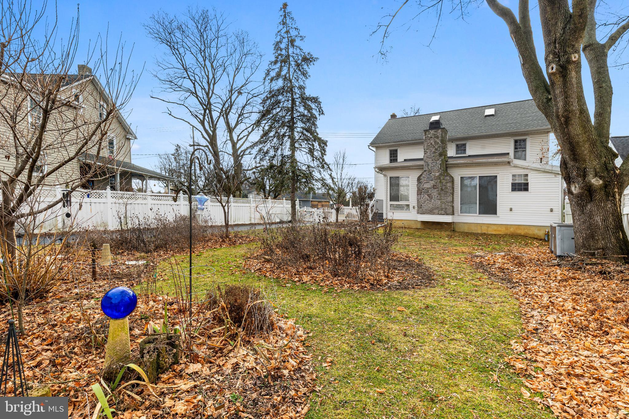 LANDISVILLE - Residential