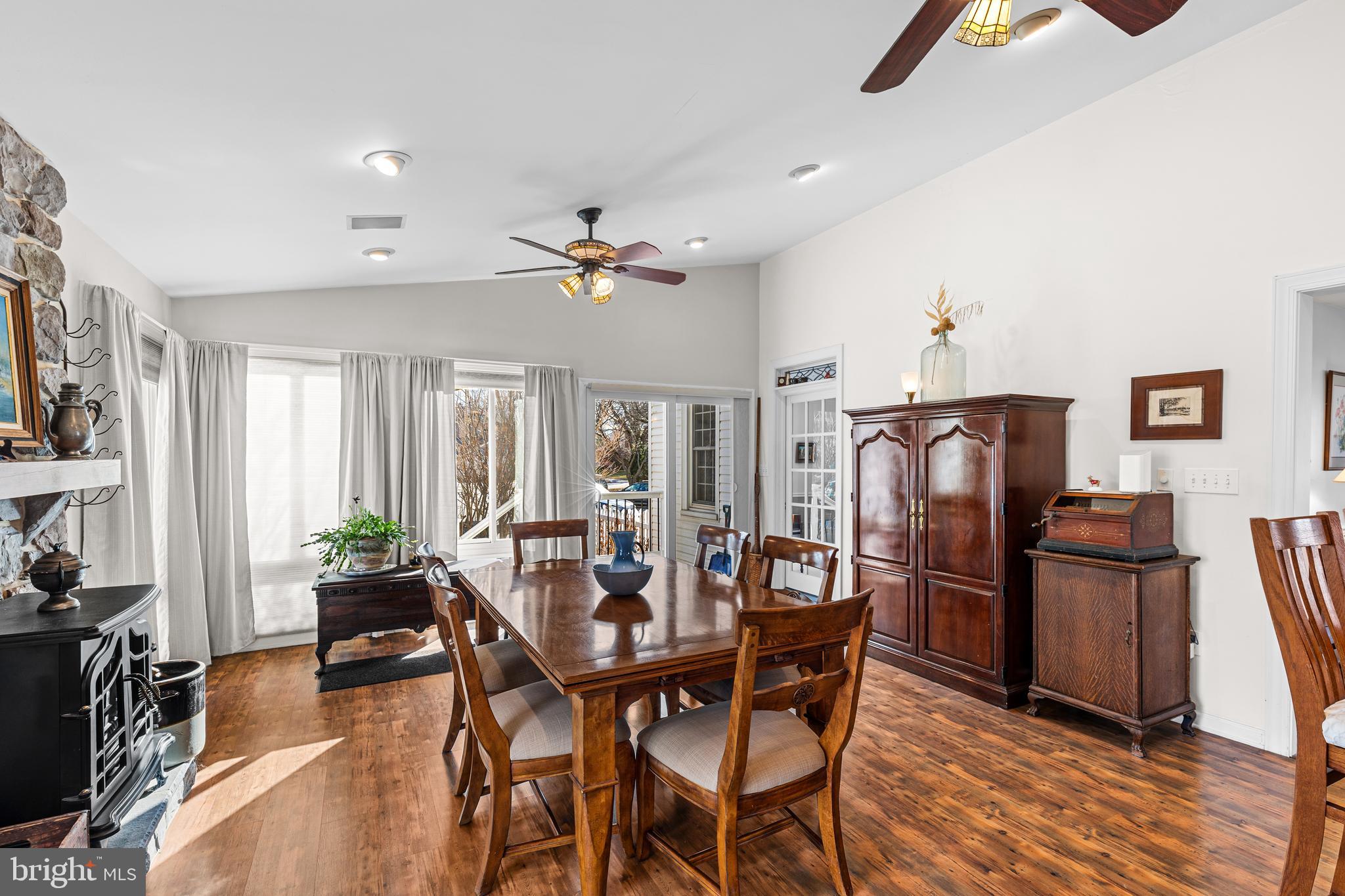 LANDISVILLE - Residential