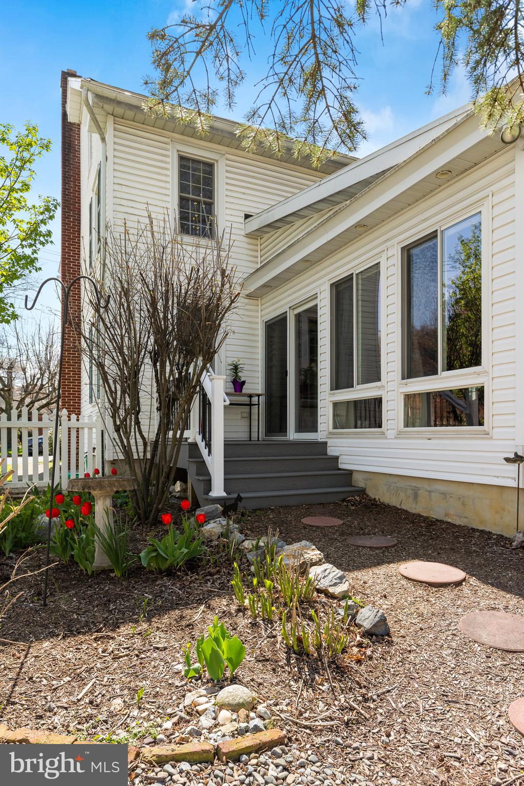 LANDISVILLE - Residential