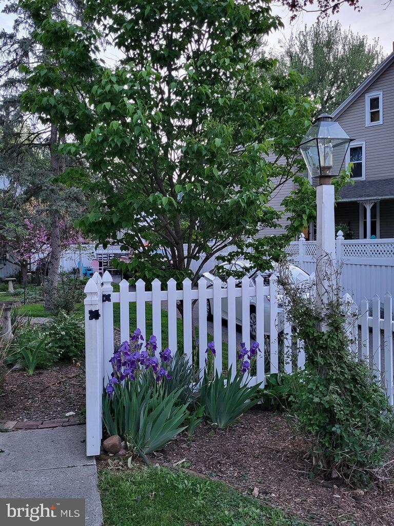 LANDISVILLE - Residential