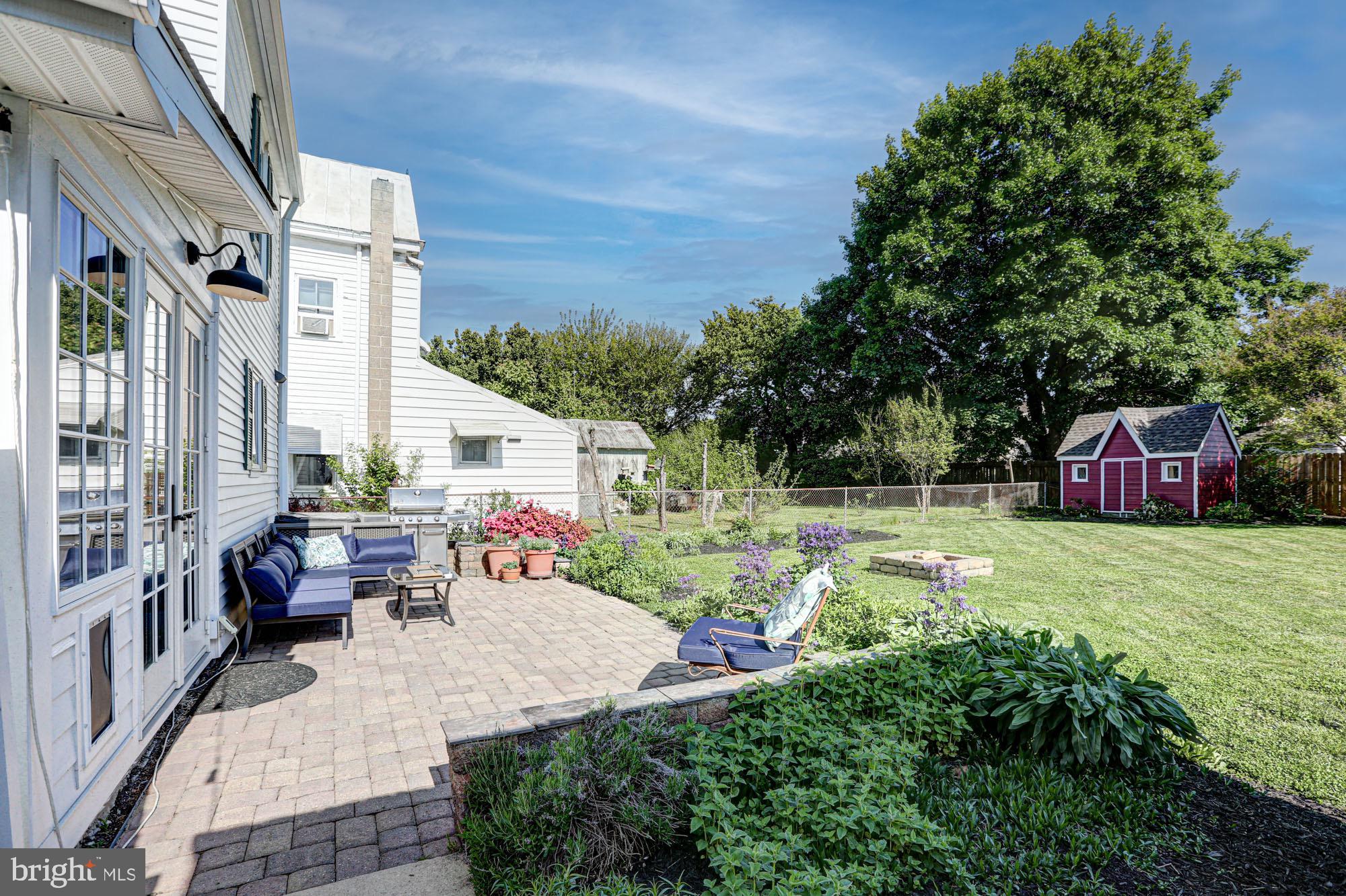 REDDING ESTATES - Residential