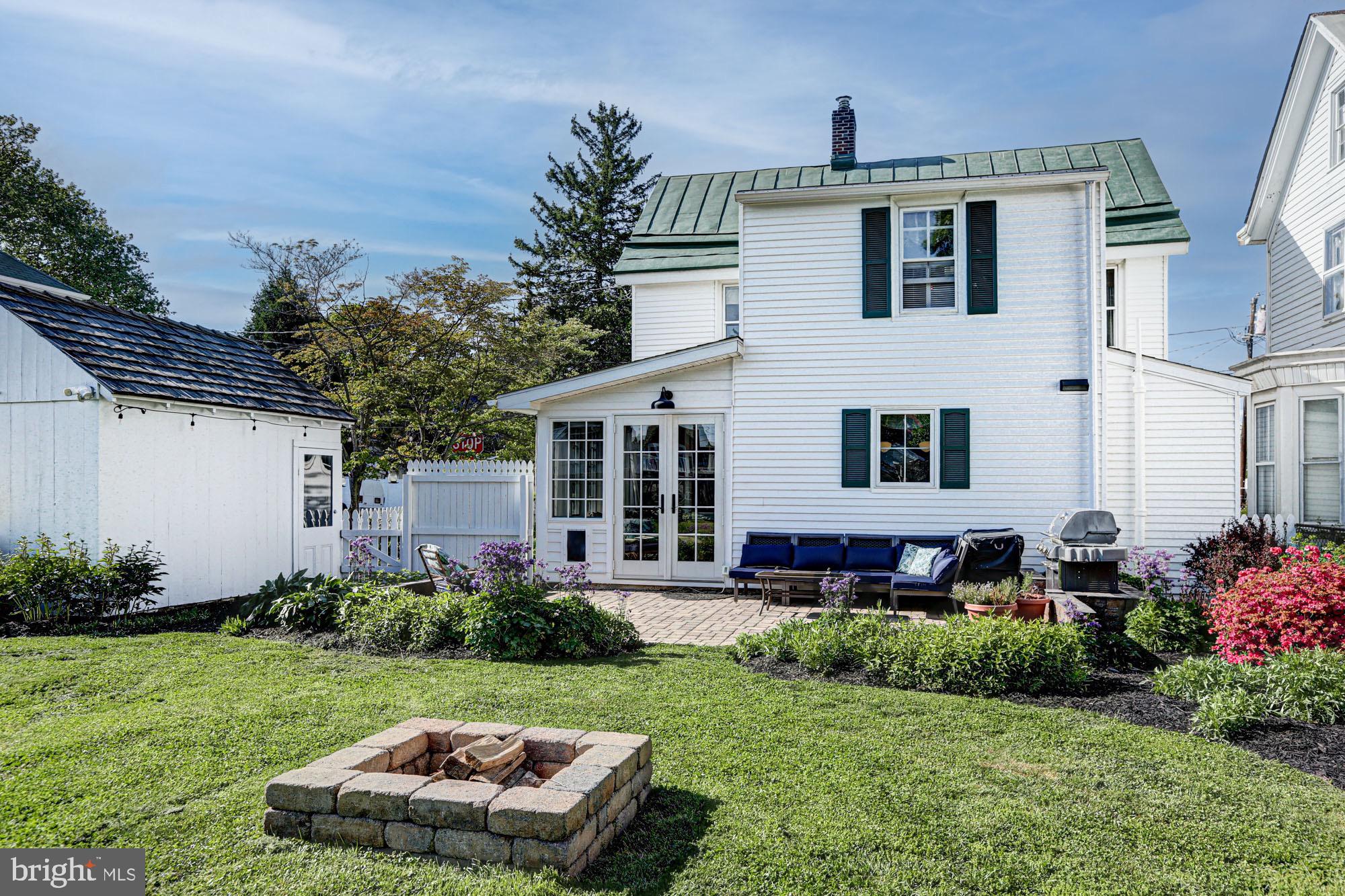 REDDING ESTATES - Residential