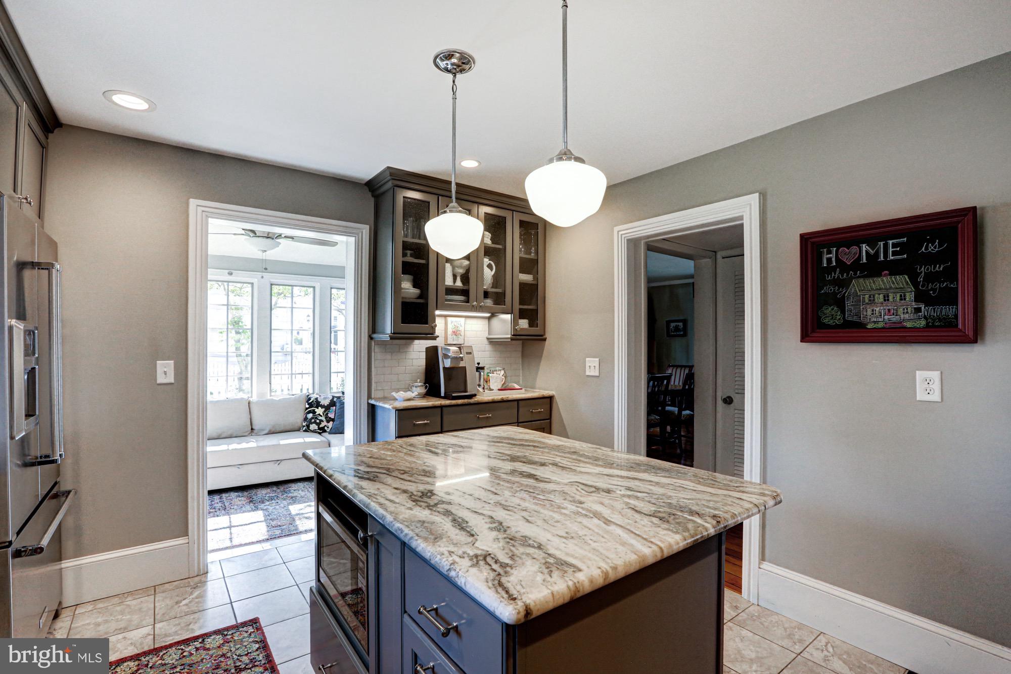 REDDING ESTATES - Residential