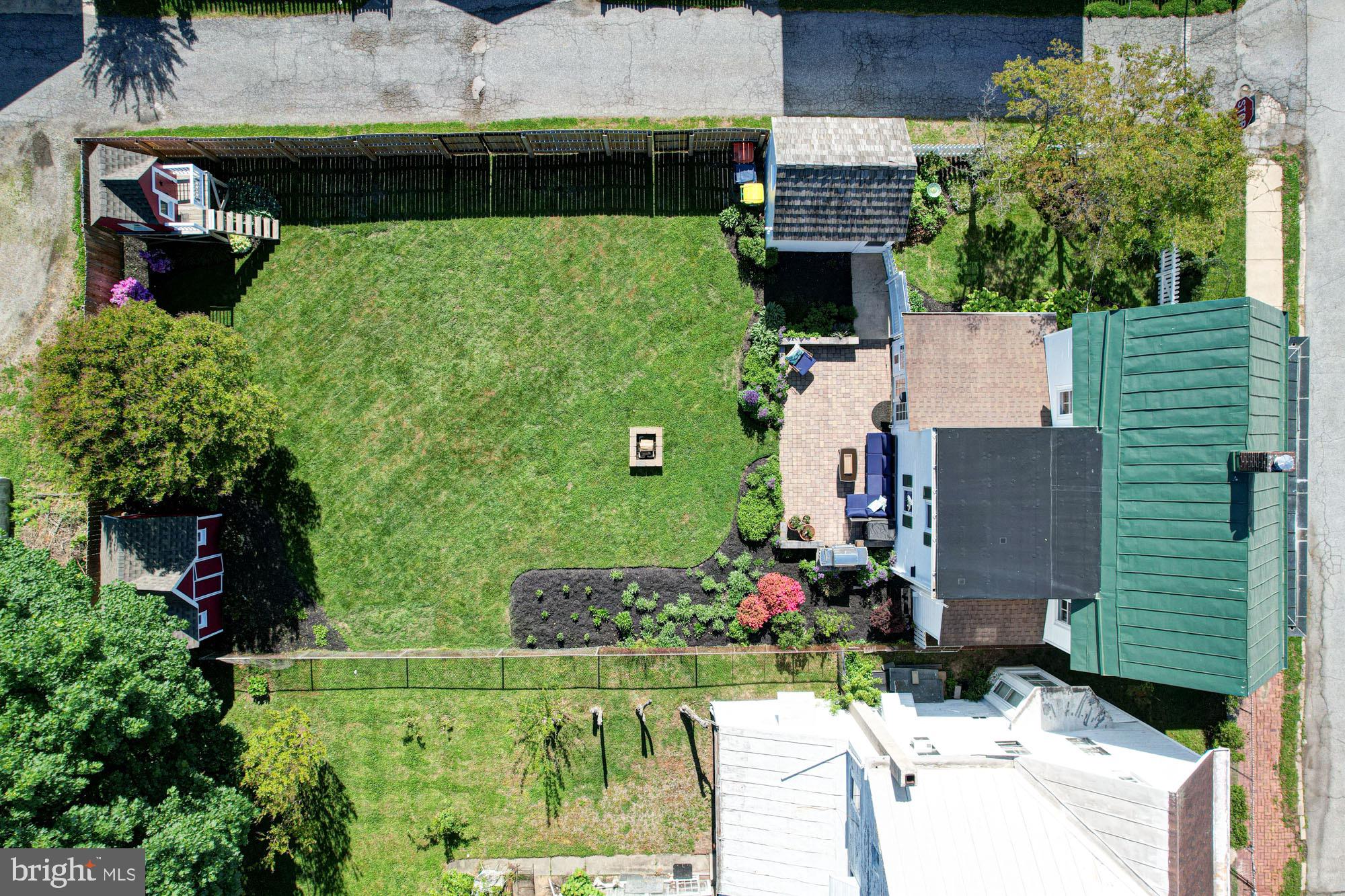 REDDING ESTATES - Residential
