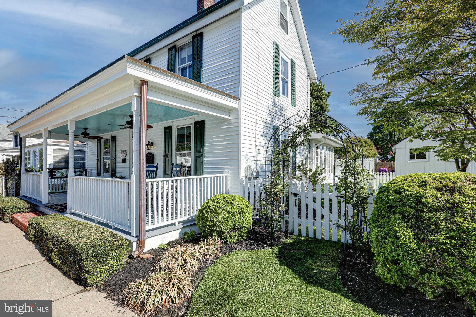 8 CRAWFORD STREET