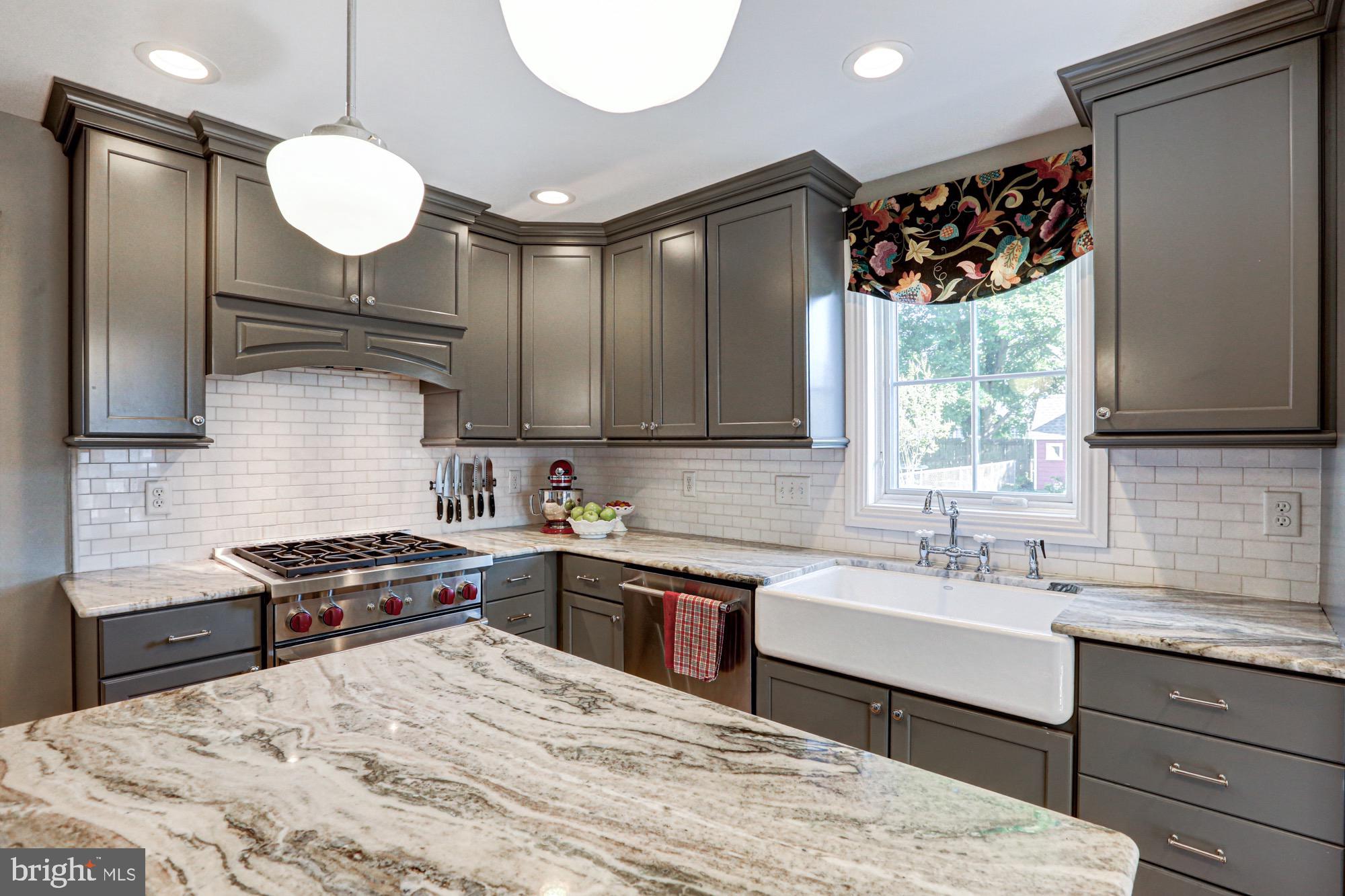 REDDING ESTATES - Residential