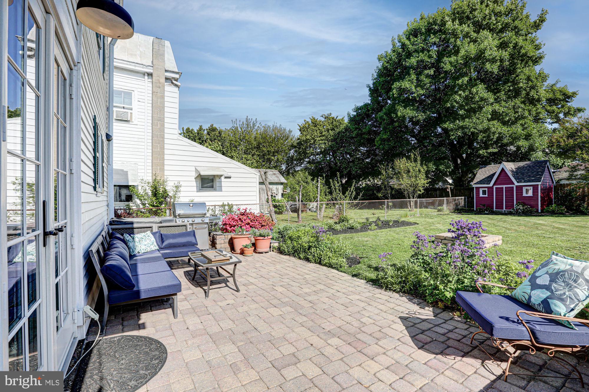 REDDING ESTATES - Residential