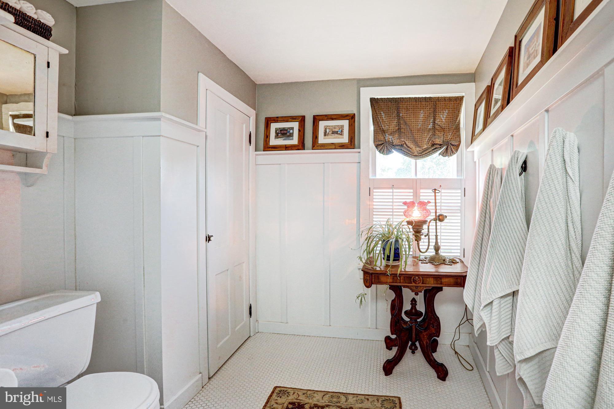 REDDING ESTATES - Residential