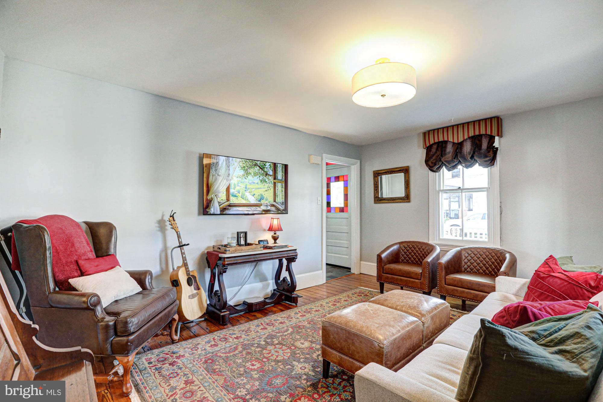 REDDING ESTATES - Residential