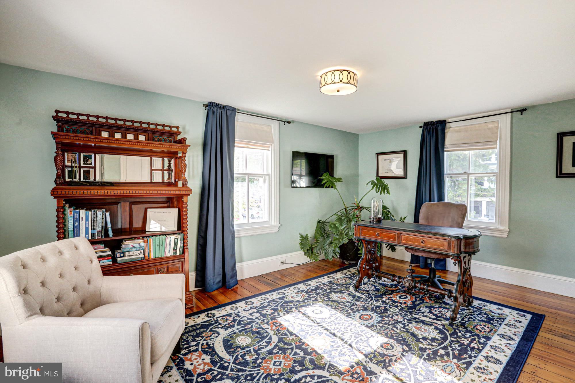 REDDING ESTATES - Residential