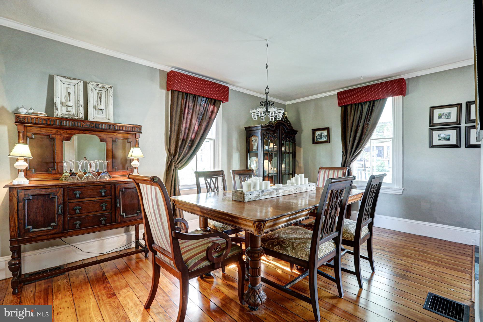 REDDING ESTATES - Residential