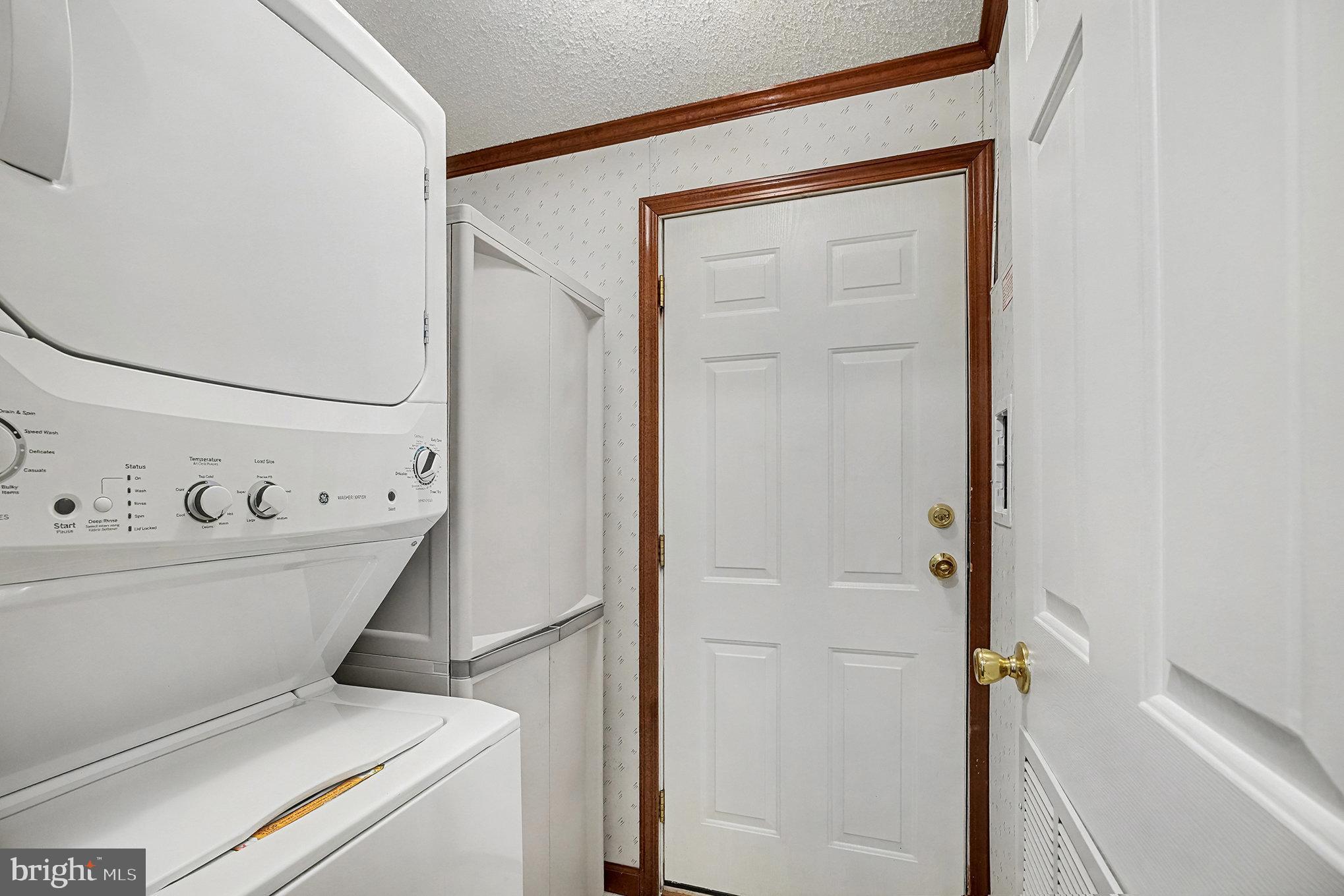 GWYNEDD WOODS - Residential