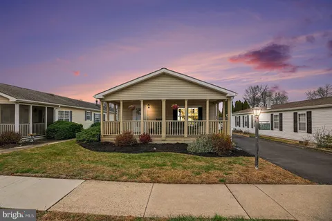 1106 Jfk Drive, North Wales, PA 19454 - MLS#: PAMC2163212