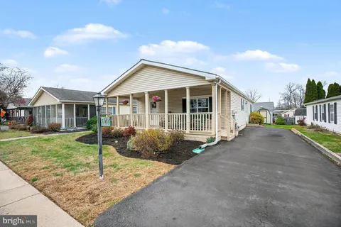1106 Jfk Drive, North Wales, PA MLS: PAMC2163212