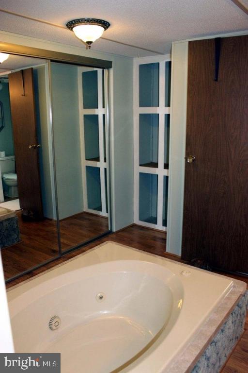 WINCHESTER MEADOWS - Residential