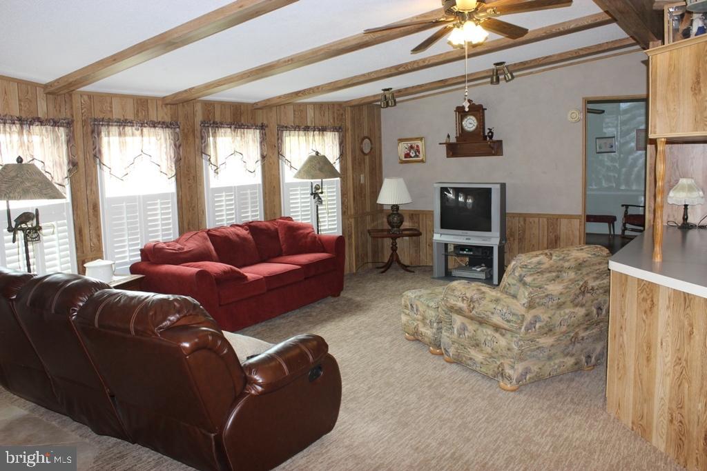 WINCHESTER MEADOWS - Residential